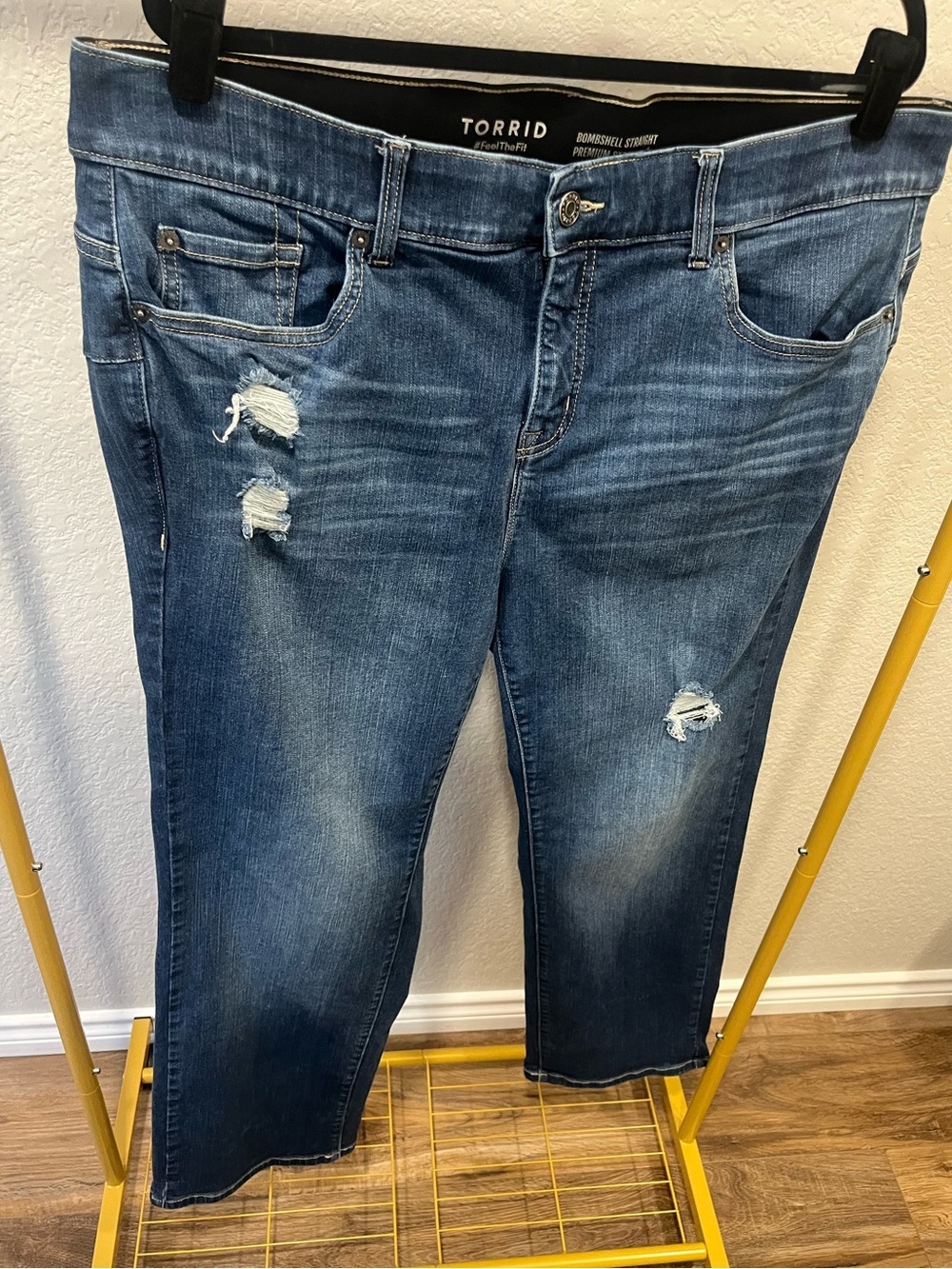 Torrid Bombshell Straight Jeans Women’s 20R Blue Distressed Premium Stretch